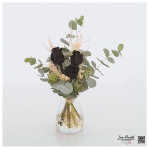Bouquet with black roses