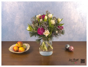Bouquet with lagurus, tulips, ranunculus, statize and silk pine