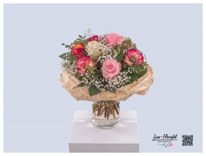 Mixed bouquet of flowers for a birthday with Ecuador roses and white gypsophila