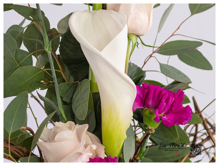 Calla, rose and carnation in detail