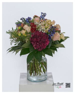 Exclusive large bouquet of flowers with roses, hydrangeas, gypsophila, lisianthus, larkspur, statize & alstromerie