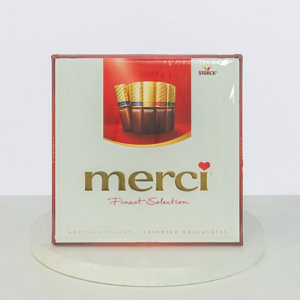 Merci - Finest Selection - Sweet surprise? Say “thank you” with a fine selection of the finest Merci chocolates. Perfect as a small gift for a bouquet of flowers.