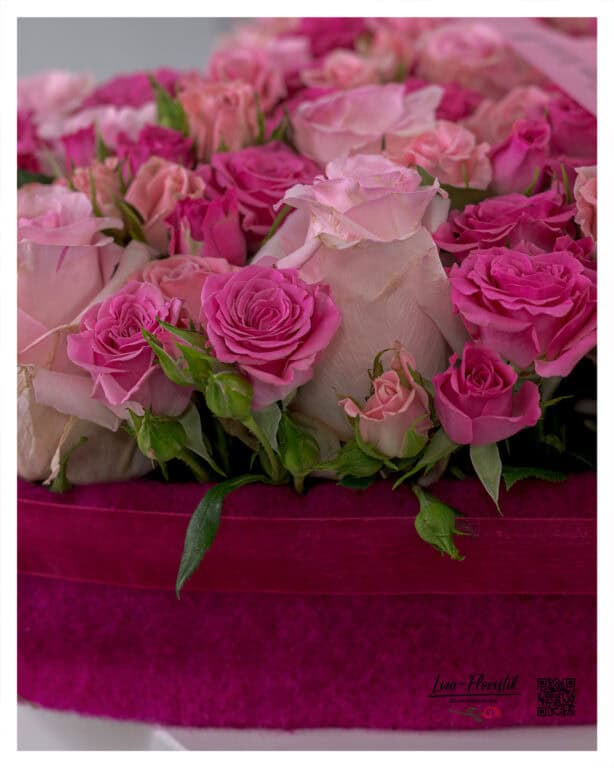 Close-up showing visible flower quality – premium roses as an elegant birthday gift with lasting impression